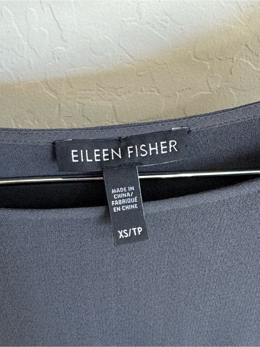 Eileen Fisher 100% Silk Boatneck Tunic Top Charcoal Grey XS - Picture 2 of 5